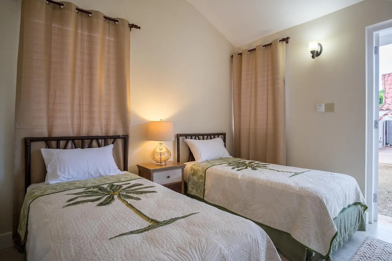 Sunspot Villa Runaway Bay
