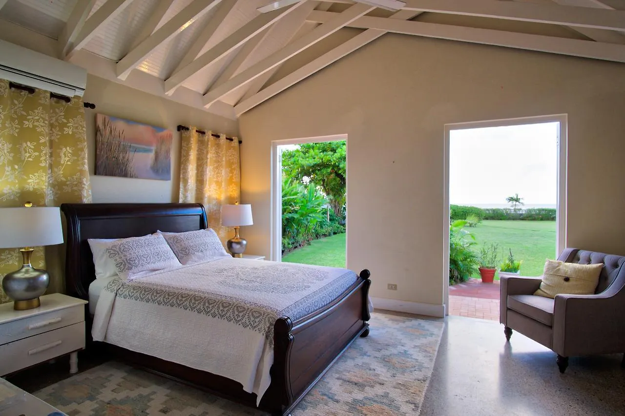 Sunspot Villa Runaway Bay