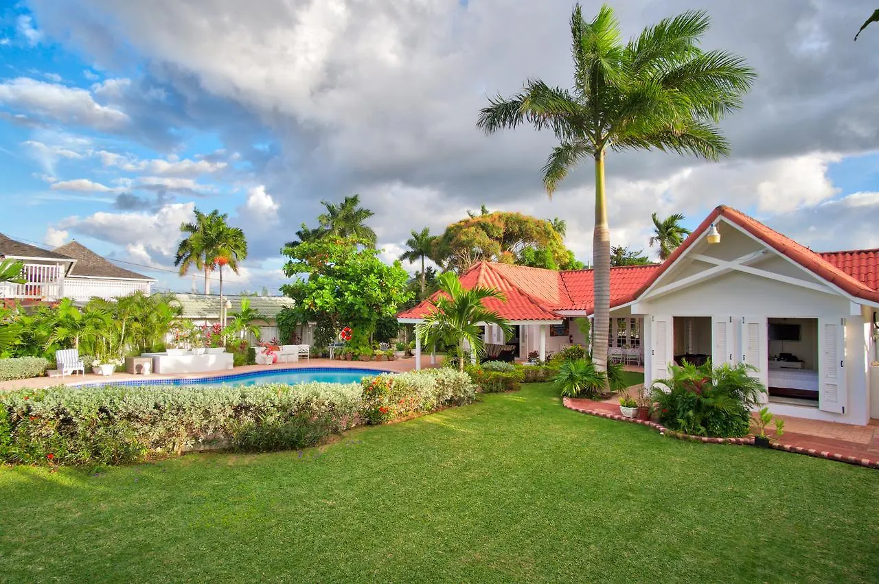 Sunspot Villa Runaway Bay